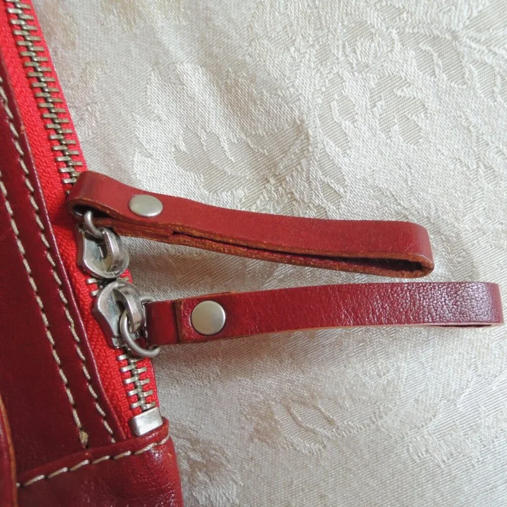 Ellington Red Leather Academia Professional Laptop Shoulder Bag